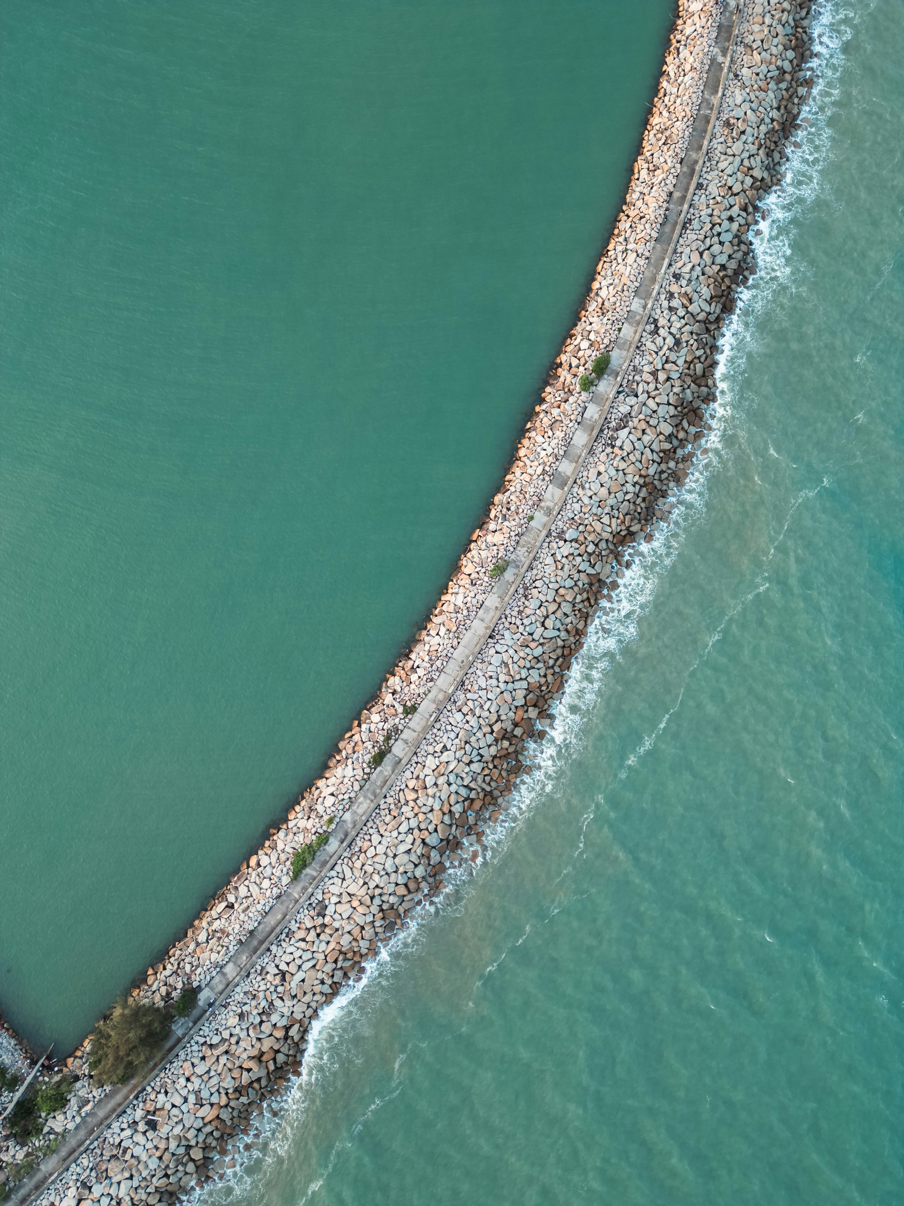 Unoptimized photo - large file size